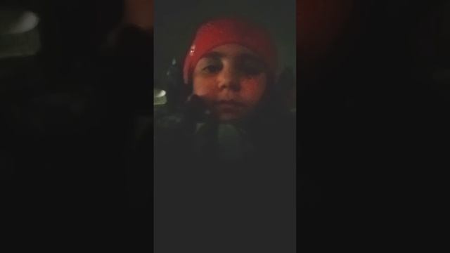 едем в ленту купить подарок моему другу. завтро у нево день рождения смотреть онлайн