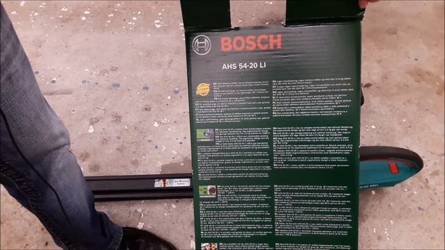 Bosch Akku Heckenschere AHS 54 20 LI | Review und erster Eindruck смотреть онлайн