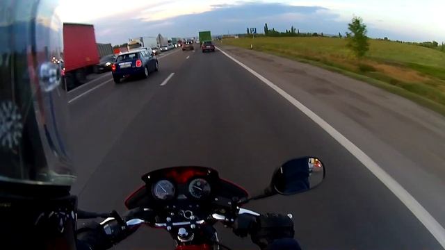 Поездка на 200км из города в лес на Yamaha YBR 125. Разводилы на трассе смотреть онлайн