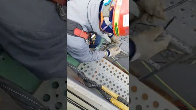 Koreada Ishlash Osonmas Ayniqsa Kema Zavodda