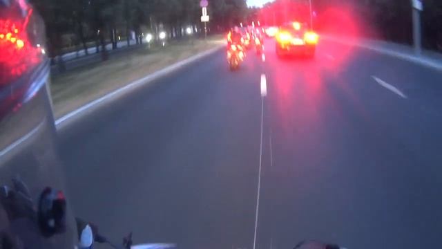 Moscow, ночь валим Yamaha R1 смотреть онлайн