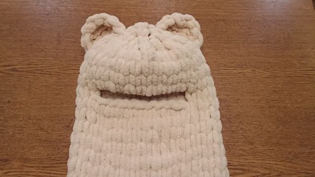 Балаклава мишка из плюшевой пряжи. смотреть онлайн