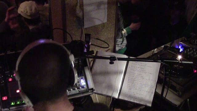 DJ TWIX & PHYLOO - "Heavy" - Live @Le Studio 3/4 (Freestyle scratching/beatbox & looping) смотреть онлайн
