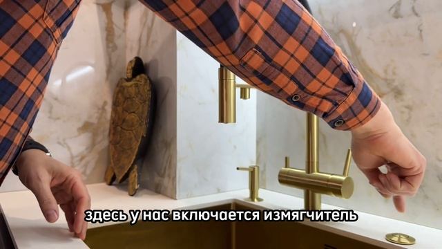 КУХОННЫЙ ГАРНИТУР В СЛОЖНОЙ ПЛАНИРОВКЕ