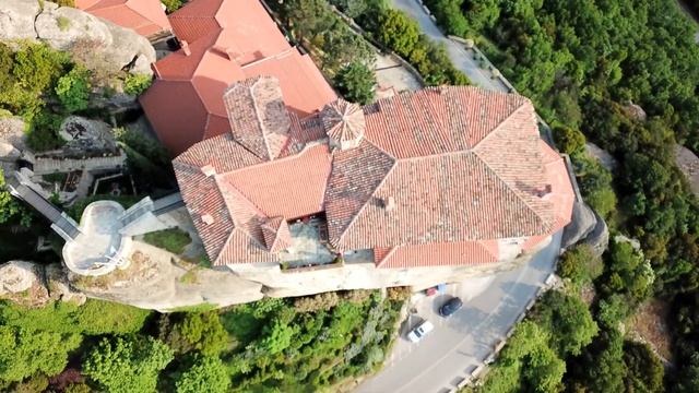 Meteora Greece, Six Incredible Monasteries (70 min. in 4K) смотреть онлайн