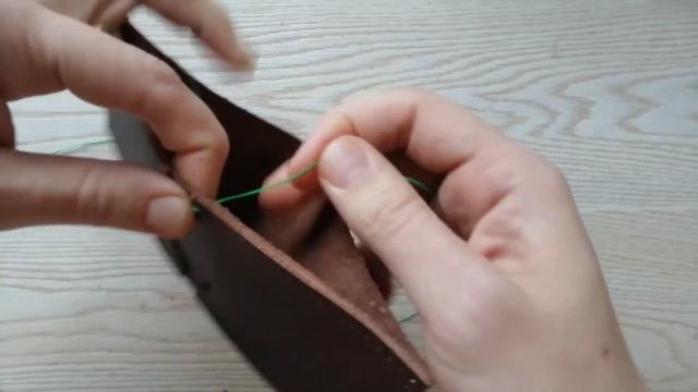 [Leather Craft] Кошелек из кожи своими руками Подробная инструкция Часть 2 смотреть онлайн