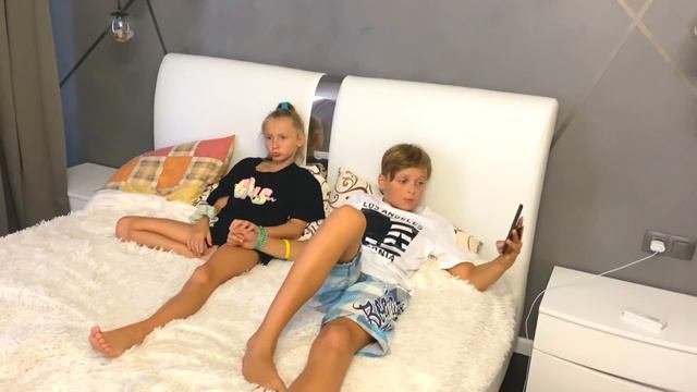 24 ЧАСА ТАНЯ ГОВОРИТ ДА / С ЗАВЯЗАННЫМИ РУКАМИ / КТО КОГО!? РОДИТЕЛИ ПРОТИВ ДЕТЕЙ смотреть онлайн