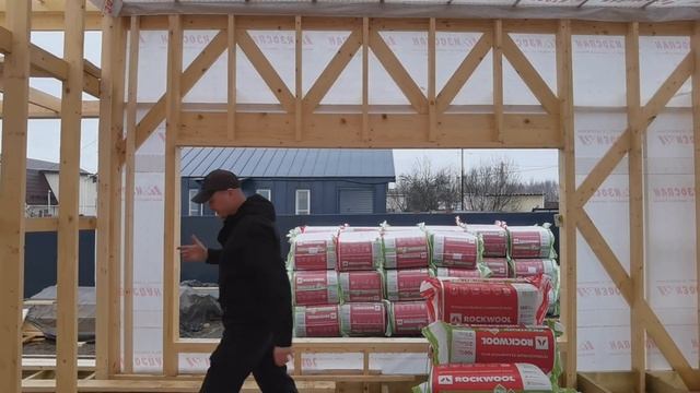 СТРОИМ НЕСТАНДАРТНЫЙ КАРКАСНЫЙ ДОМ С ПЛОСКОЙ КРЫШЕЙ смотреть онлайн