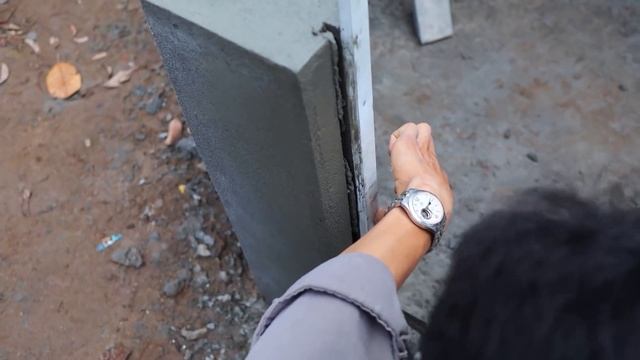 Designer Outdoor Water Fountain - Outdoor Aquarium From Cement And Brick