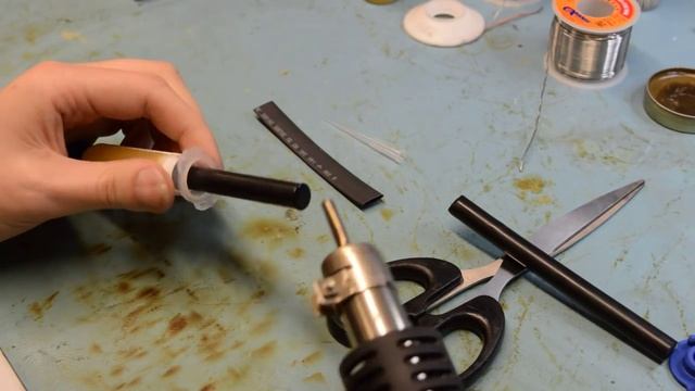 Как сделать дозатор для флюса (в шприцах) из подручных материалов смотреть онлайн