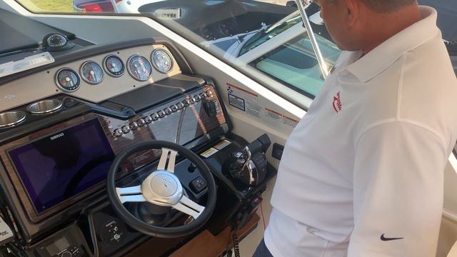 2018 Sea Ray Sundancer 350 Coupe Pre-owned Offered by MarineMax Venice, FL смотреть онлайн