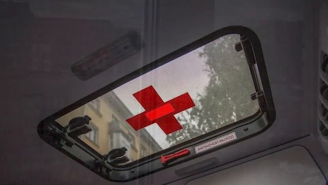 7-летний мальчик чудом выжил, упав с 8-го этажа в Новосибирске ? Новости сегодня, ЧП смотреть онлайн