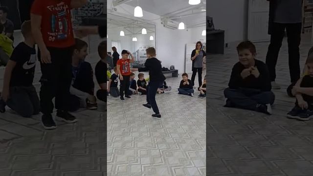 Тимофе VS аРТЕМ смотреть онлайн