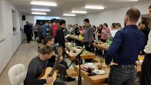 Друзьям в час прощания 😇😥 смотреть онлайн