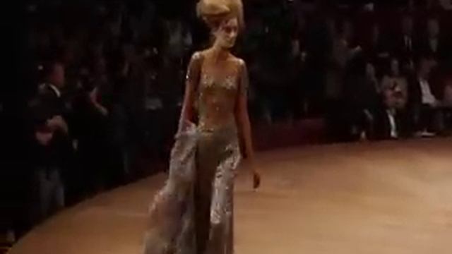 Alexander McQueen Spring/Summer 2007 Full Fashion Show смотреть онлайн