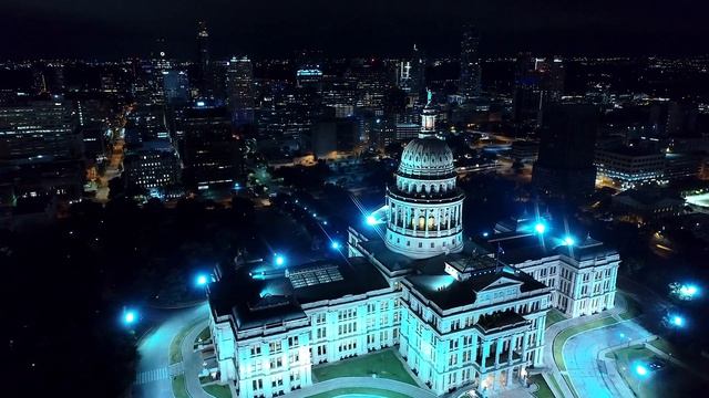 Austin, Texas By Night | 4K Drone Footage смотреть онлайн