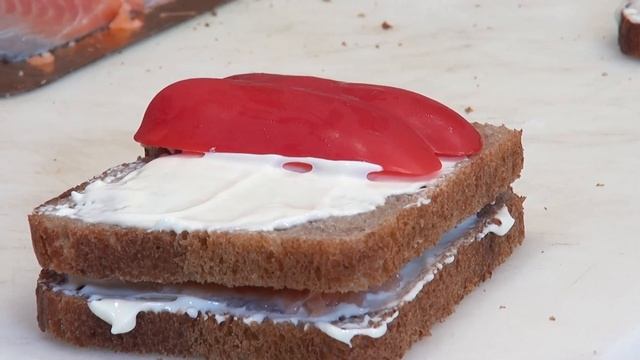 Канапе с красной рыбой смотреть онлайн