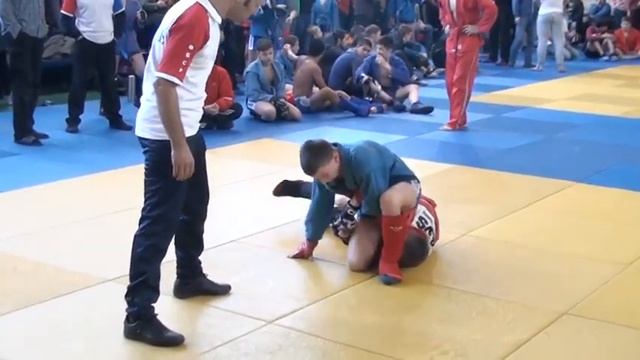 Гариев Влад (боевое самбо)первенство СПб смотреть онлайн