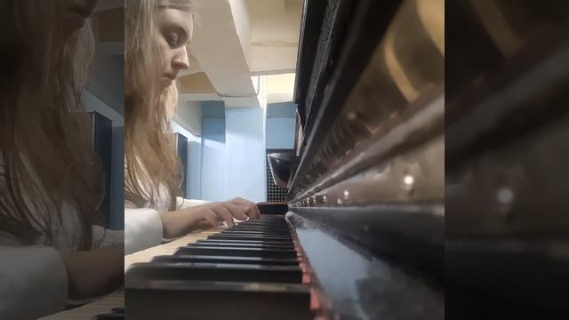 Людвиг ван Бетховен. Соната номер 17, опус 31, часть 3. исполнитель - Елизавета Тимошина. смотреть онлайн