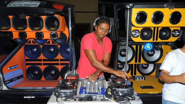 PITBULL VS LAMBADA DJ HENRIQUE 2013 смотреть онлайн