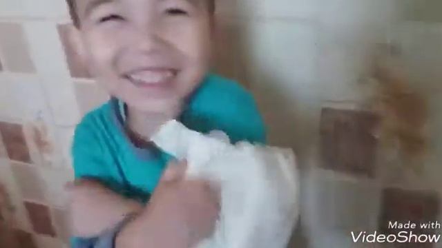 Снег из памперса??!! смотреть онлайн