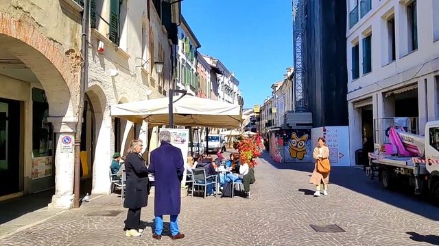 Влог из Италии?? | Прогулка и витрины города Порденоне | Обзор Домского собора | Католические обыча смотреть онлайн