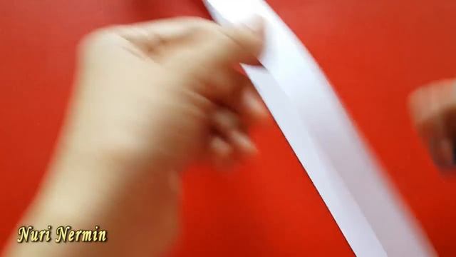 Коробка с выпрыгивающей игрушкой из бумаги смотреть онлайн