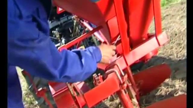 Картофелесажалка 2СМ-1