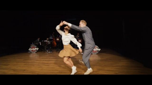 BLHC 2019 – Invitational Strictly Finals смотреть онлайн