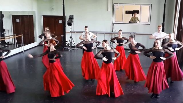 Испанский танец. 307 группа. Педагог Скрынников А.А. смотреть онлайн