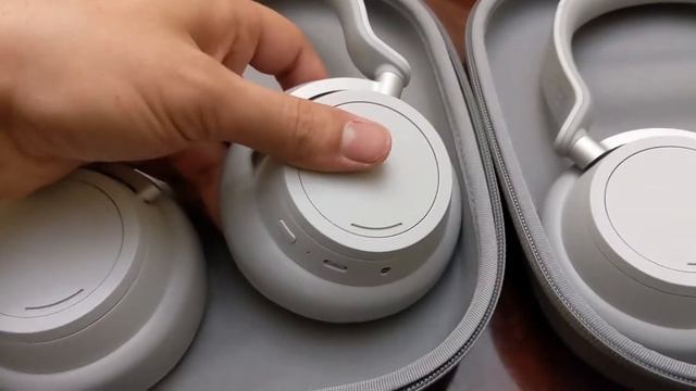 Microsoft Surface Headphones 2 - Are they better? смотреть онлайн