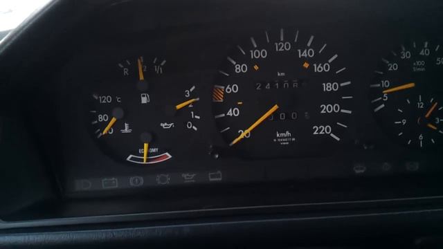 Запуск MB W124 2.3 бензин смотреть онлайн