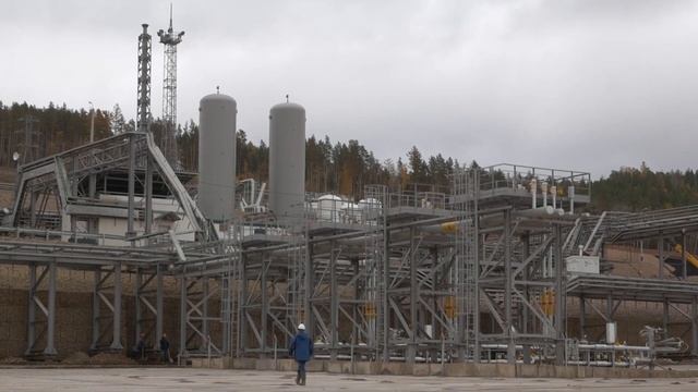 Для учеников специализированного «ИНК-класса» провели экскурсию на предприятие. смотреть онлайн