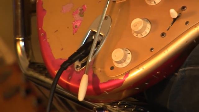 2012 Fender Custom Shop Masterbuilt Stratocaster, 1969 Relic, Gold & Pink Paisley Part1 смотреть онлайн