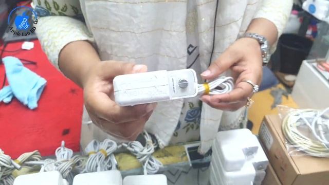Apple Magsafe 1, 2 & Type C Charger Price In Bangladesh | Apple Lab BD | Dhaka Bangladesh смотреть онлайн