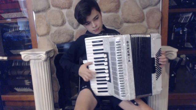 5709 - White Pearl Bohemia Pirat 72 Piano Accordion LMM 34 72 $1699 смотреть онлайн