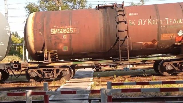 2ТЭ25Км-0097 с цистернами на татьянку, ст, шпалопропитка смотреть онлайн