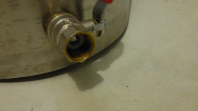 Спирт сырец из самой простой сахарной браги. Самогон. Сан Саныч. 