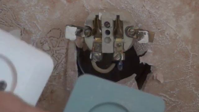 розетки и выключатели смотреть онлайн