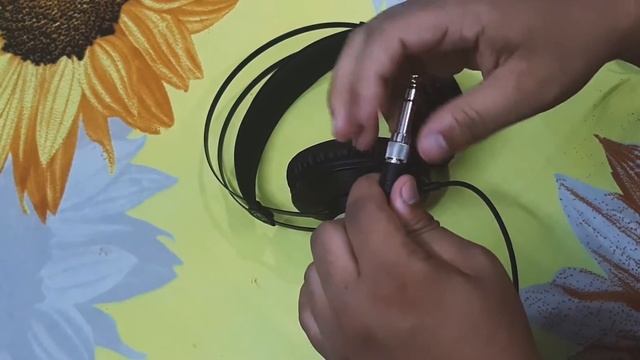 AKG K72 | STUDIO MONITOR HEADPHONES | MUSIC PRODUCER | MUSICIANS | SOUND ENGINEERS |REVIEW IN HINDI смотреть онлайн