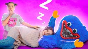 СОННЫЙ ПАРАЛИЧ у моей СТАРШЕЙ СЕСТРЫ! Из ЛАБОРАТОРИИ СБЕЖАЛ ХАГГИ ВАГГИ в реальной жизни!