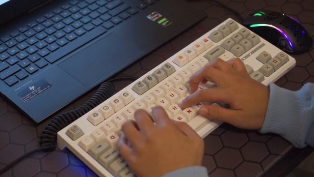 Typing Sound Test for Pryzma Java Switches смотреть онлайн