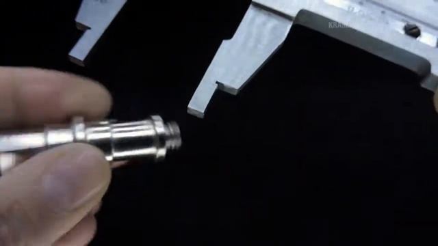 Палец для крепления держателей фотооборудования на студийной стойке