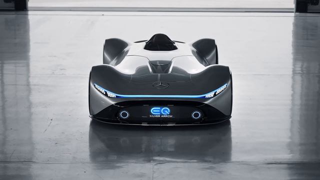 The Mercedes-Benz Vision EQ Silver Arrow: an emotive signpost to the future of design смотреть онлайн