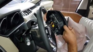 Range Rover 2017. Замена подушки безопасности. Как снять аирбэг.