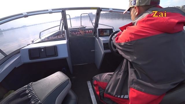 ПОИСК РЫБЫ ПО ЭХОЛОТУ + обзор катера QUINTREX 475 Coast Runner. смотреть онлайн