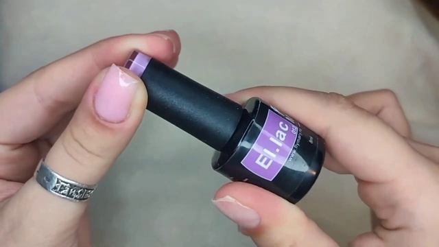 маникюр самой себе на правой руке / маникюр неудобной рукой / укрепление ногтей гелем на правой рук смотреть онлайн