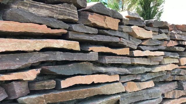 ПОДПОРНАЯ СТЕНКА БАРДОВЫМ ПЛИТНЯКОМ . ВСТРЕЧАЙТЕ - ОЛЕВРОЛИТ !!!! смотреть онлайн