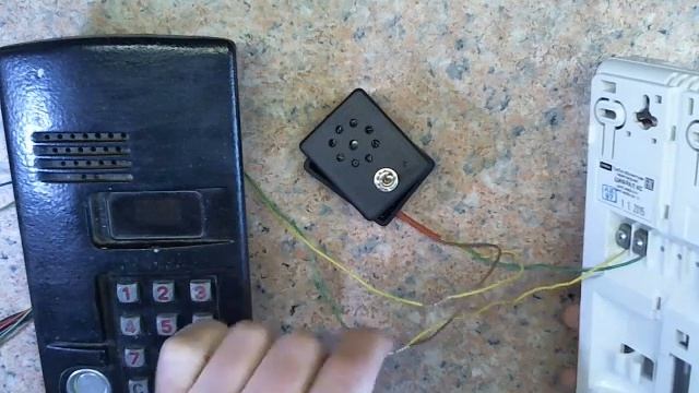 Автооткрывашка домофона с переключателем и динамиком смотреть онлайн