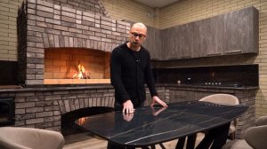 Стол из керамогранита фирмы REX